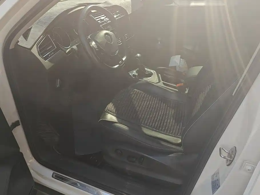 Volkswagen Tiguan L — миниатюра 9