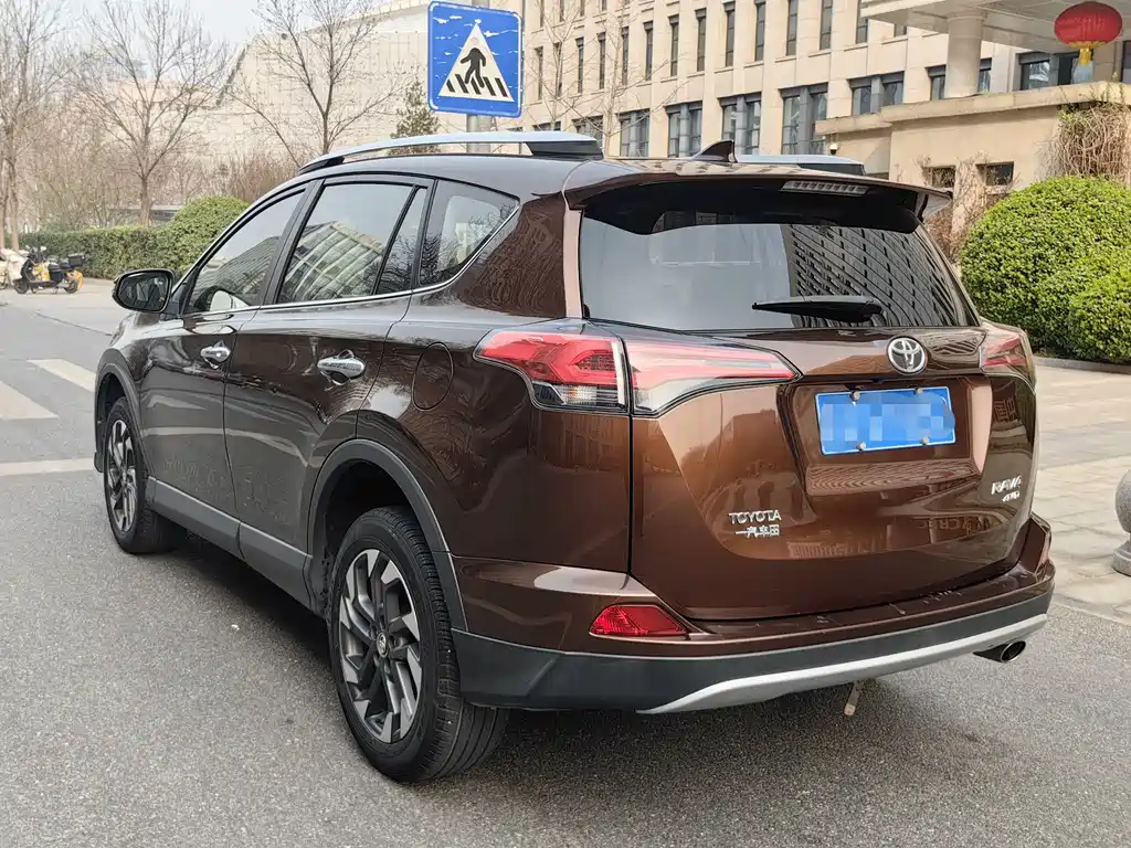 TOYOTA RAV4 RONGFANG