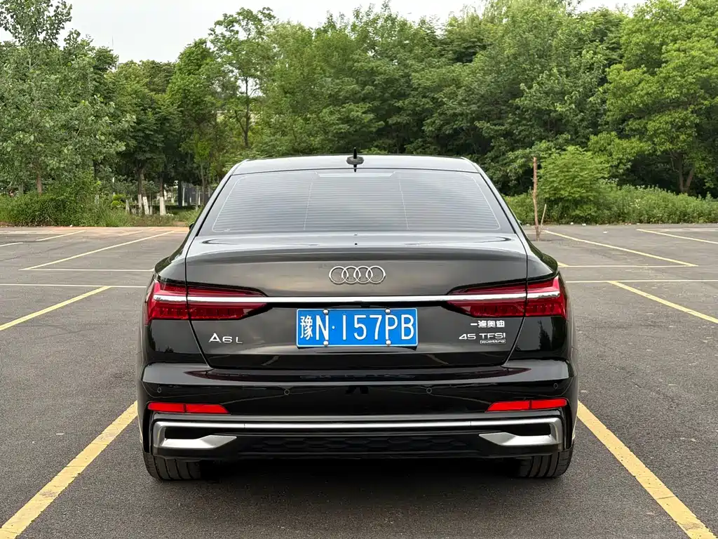Audi A6L 2025 45 TFSI quattro