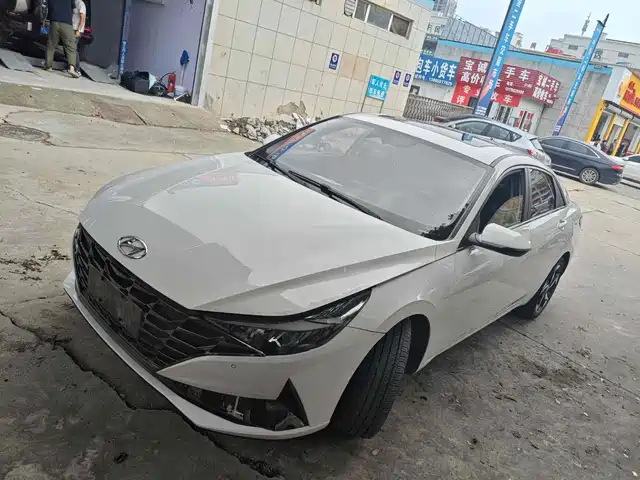 MODERN ELANTRA