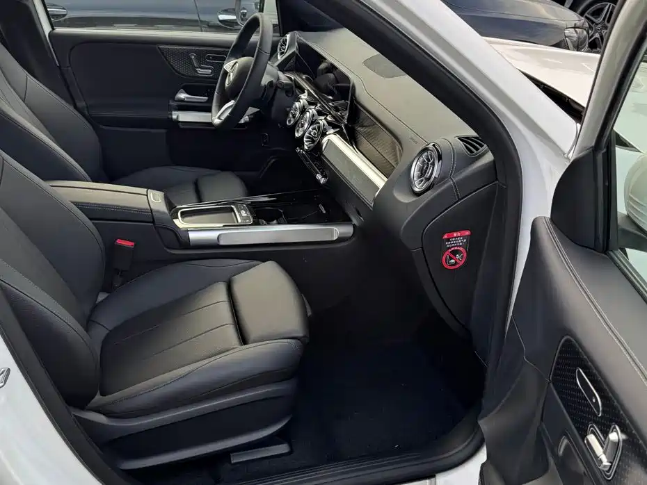 Mercedes-Benz EQB — миниатюра 6