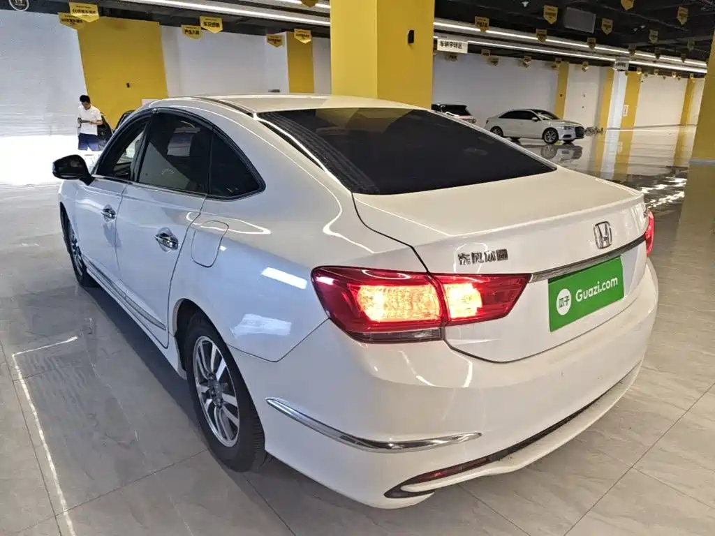 Honda Spirior — миниатюра 5