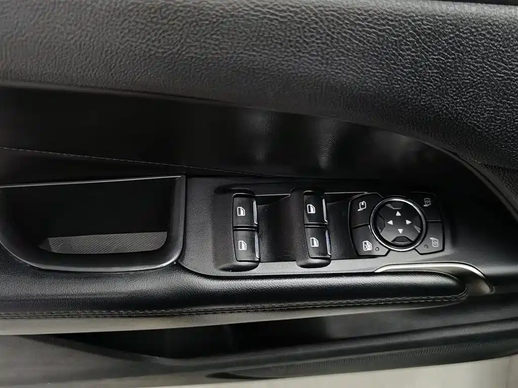Lincoln MKC 2018 2.0T Premium