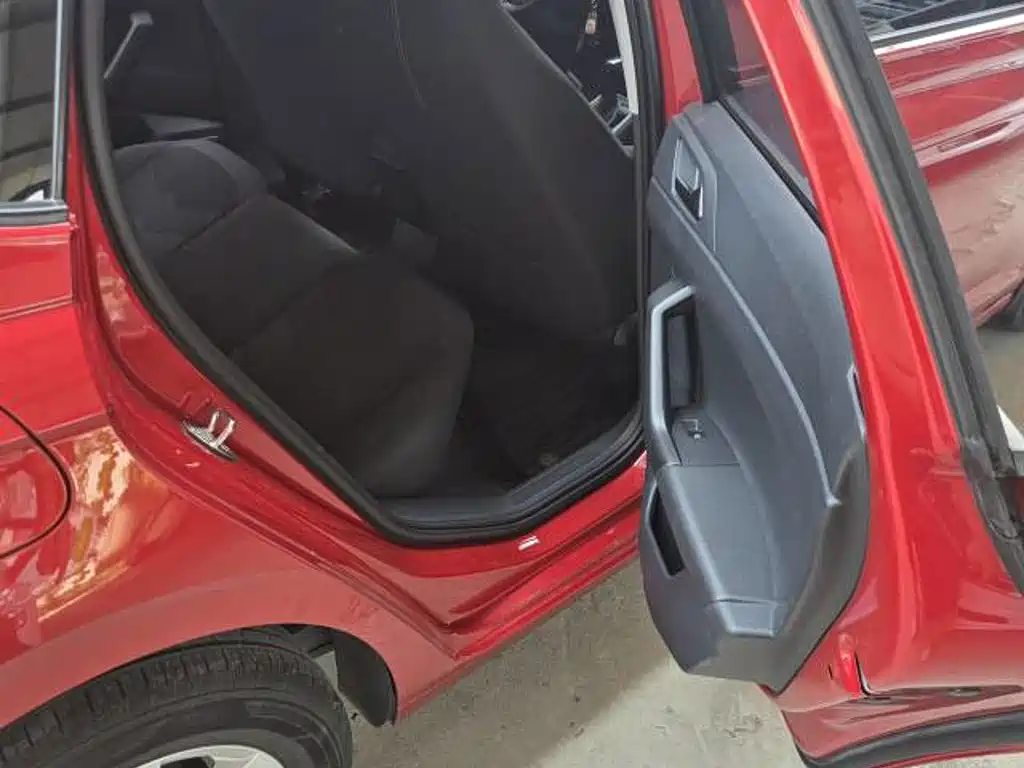 Volkswagen Polo — миниатюра 12