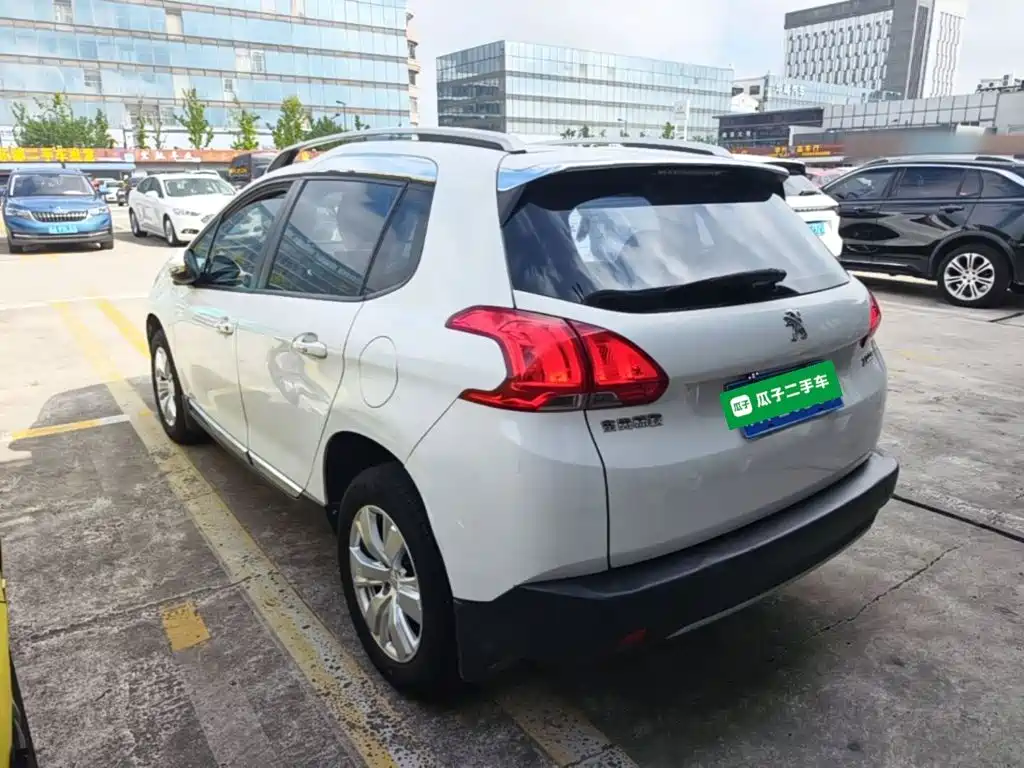 Peugeot 2008 — миниатюра 5