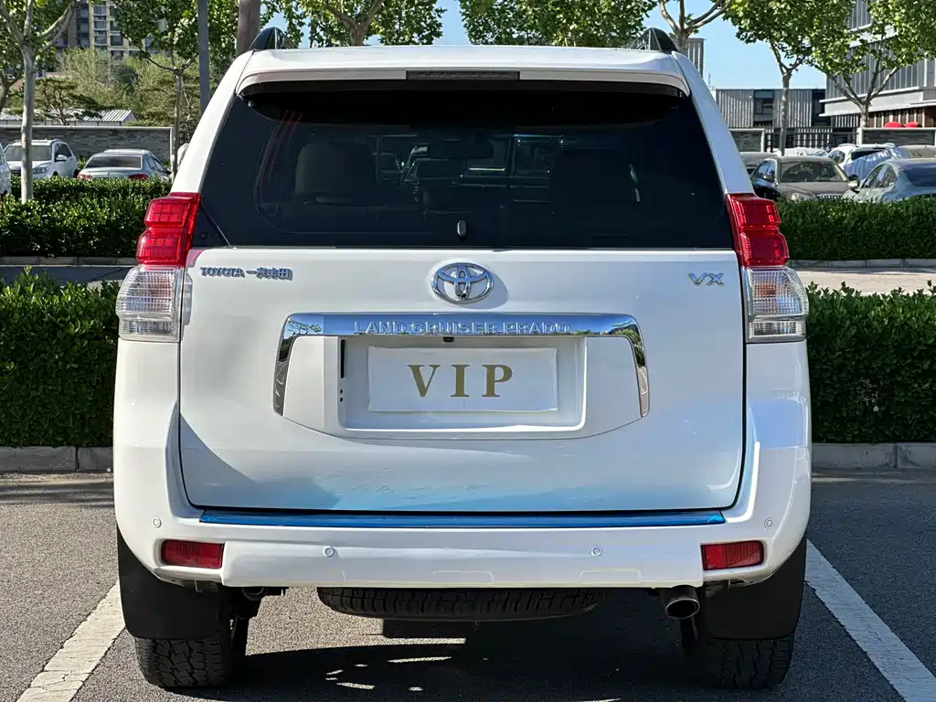 Toyota Land Cruiser Prado 2010 4.0L AT VX NAVI