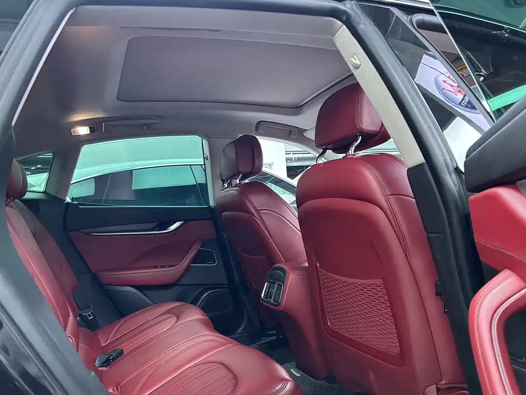 Maserati Levante — миниатюра 11