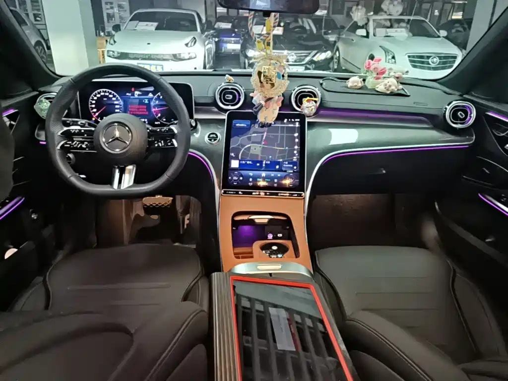 Mercedes-Benz C-Class — миниатюра 10