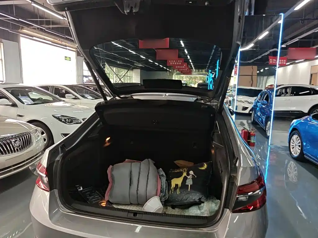 Skoda Superb — миниатюра 19
