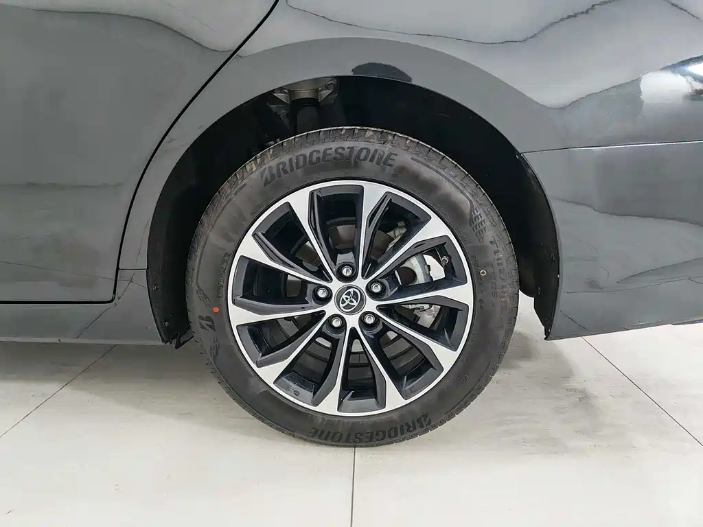 Toyota Avalon — миниатюра 12