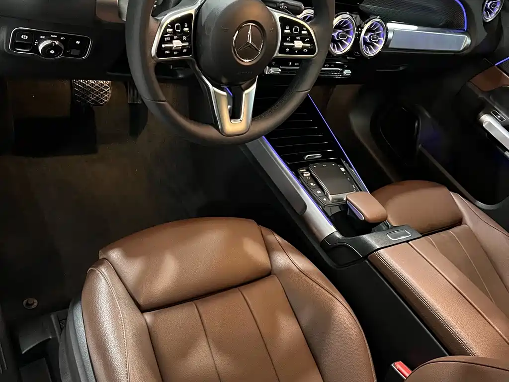Mercedes-Benz GLB — миниатюра 8