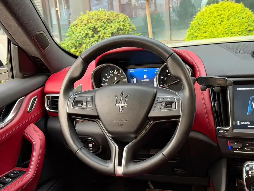Maserati Levante — миниатюра 10