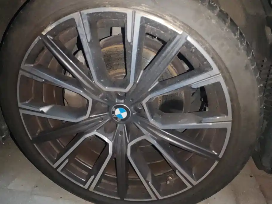 BMW 7 Series — миниатюра 5