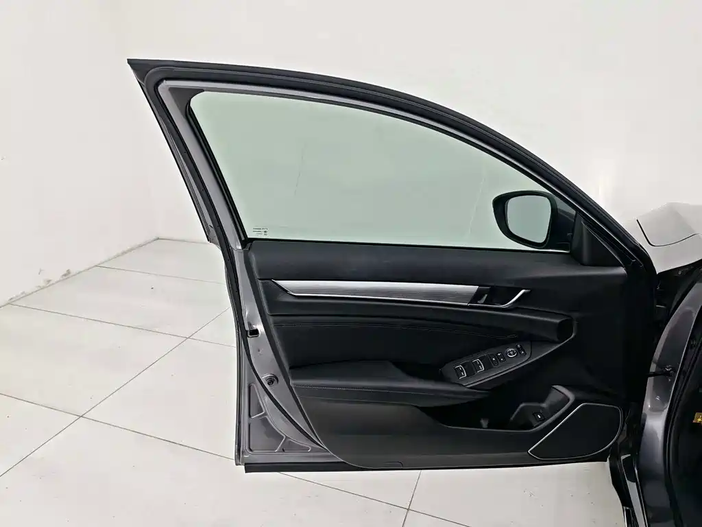 Honda Accord — миниатюра 10