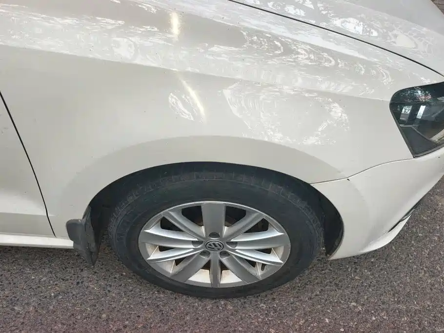 Volkswagen Polo — миниатюра 6
