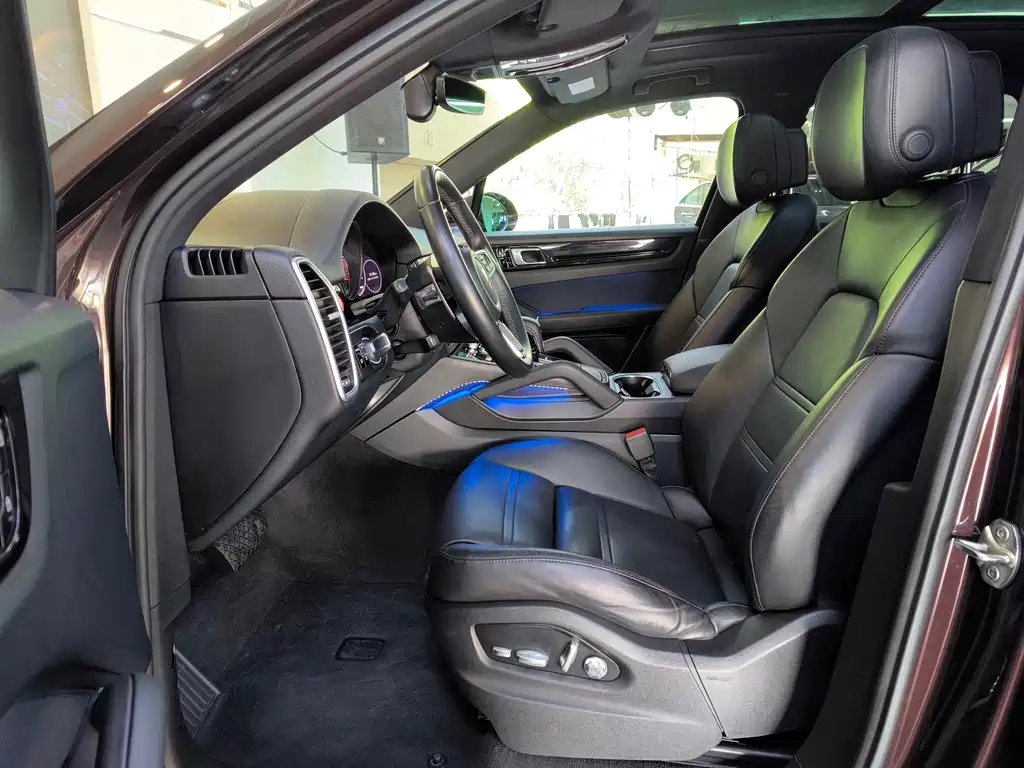 PORSCHE CAYENNE NEW ENERGY