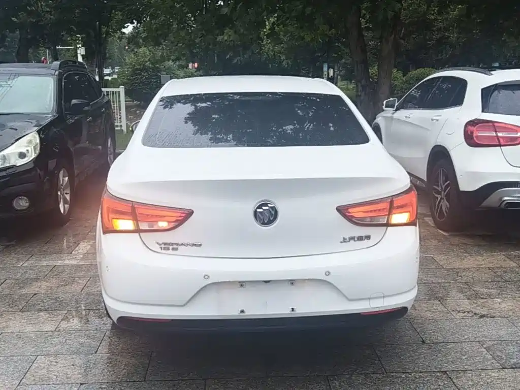 Buick Verano — миниатюра 6