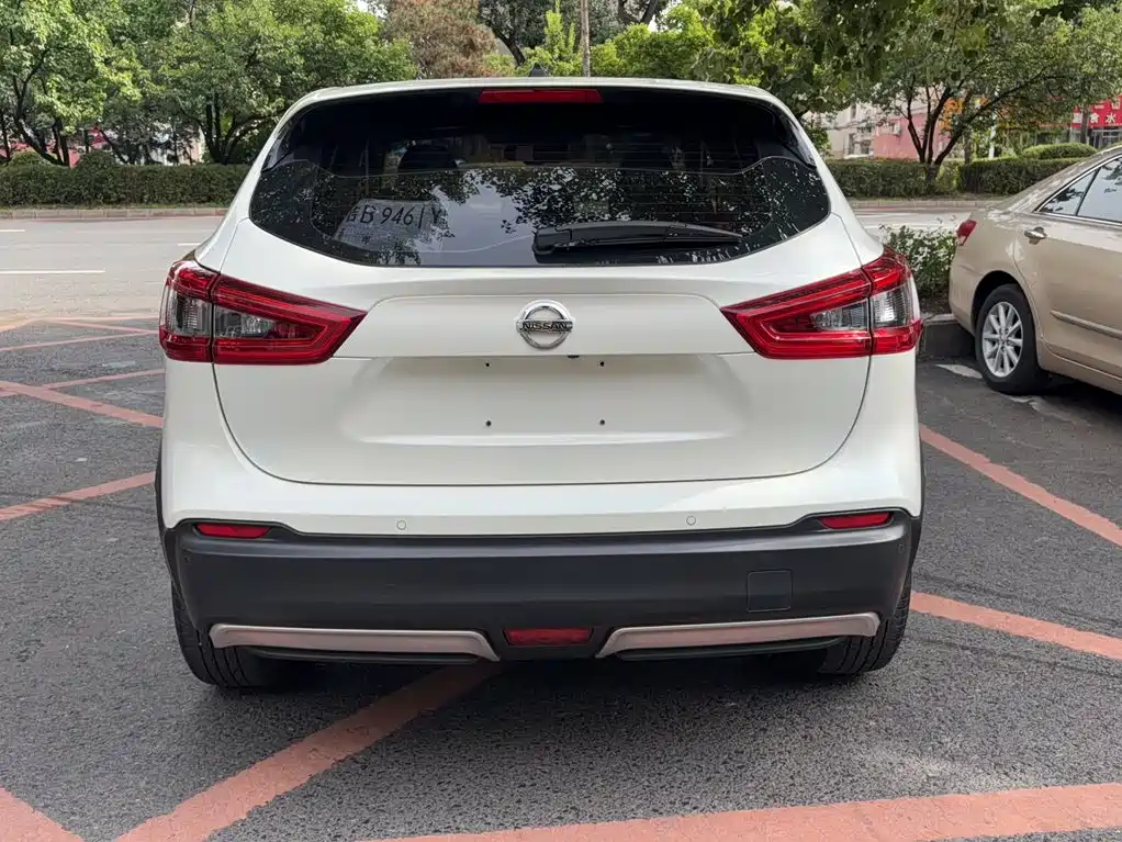 Nissan Qashqai — миниатюра 13