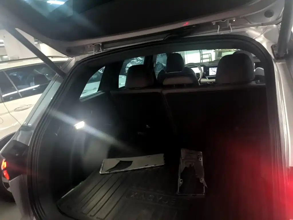 Geely Xingyue L — миниатюра 19