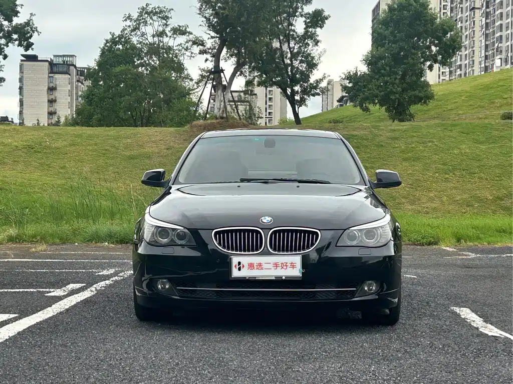 BMW 5 Series — миниатюра 2