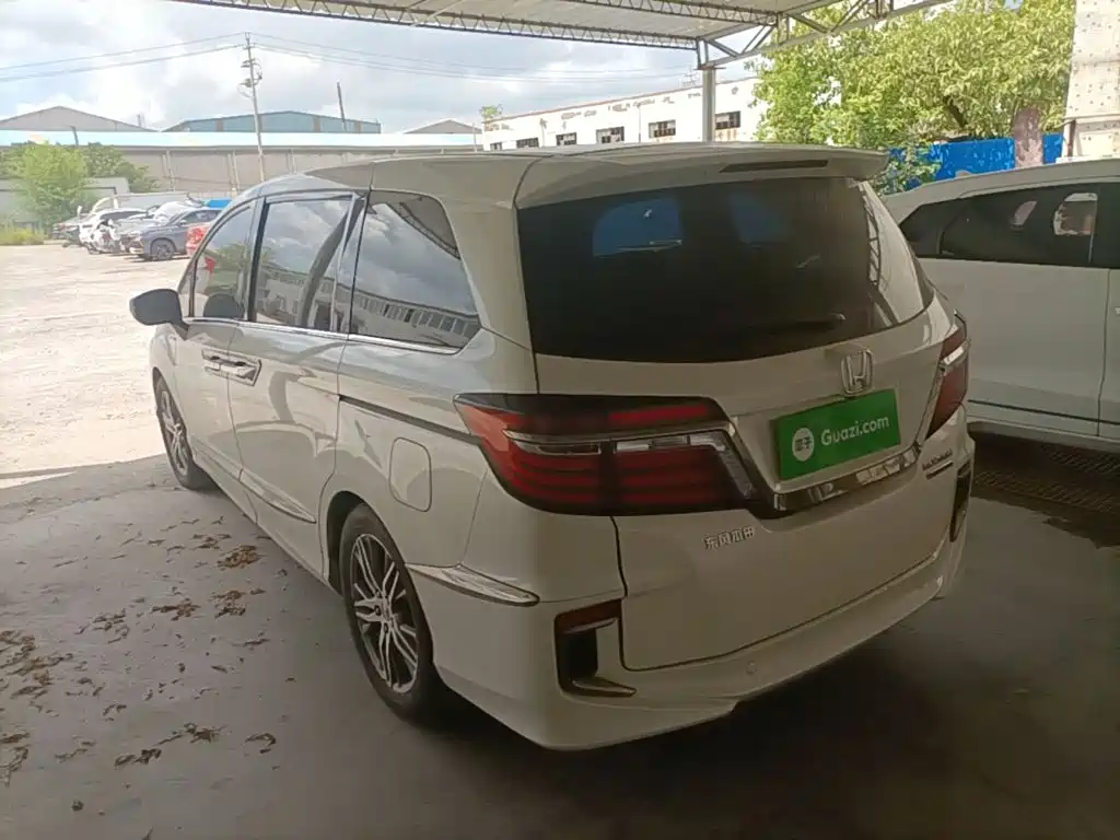 Honda Elysion — миниатюра 5