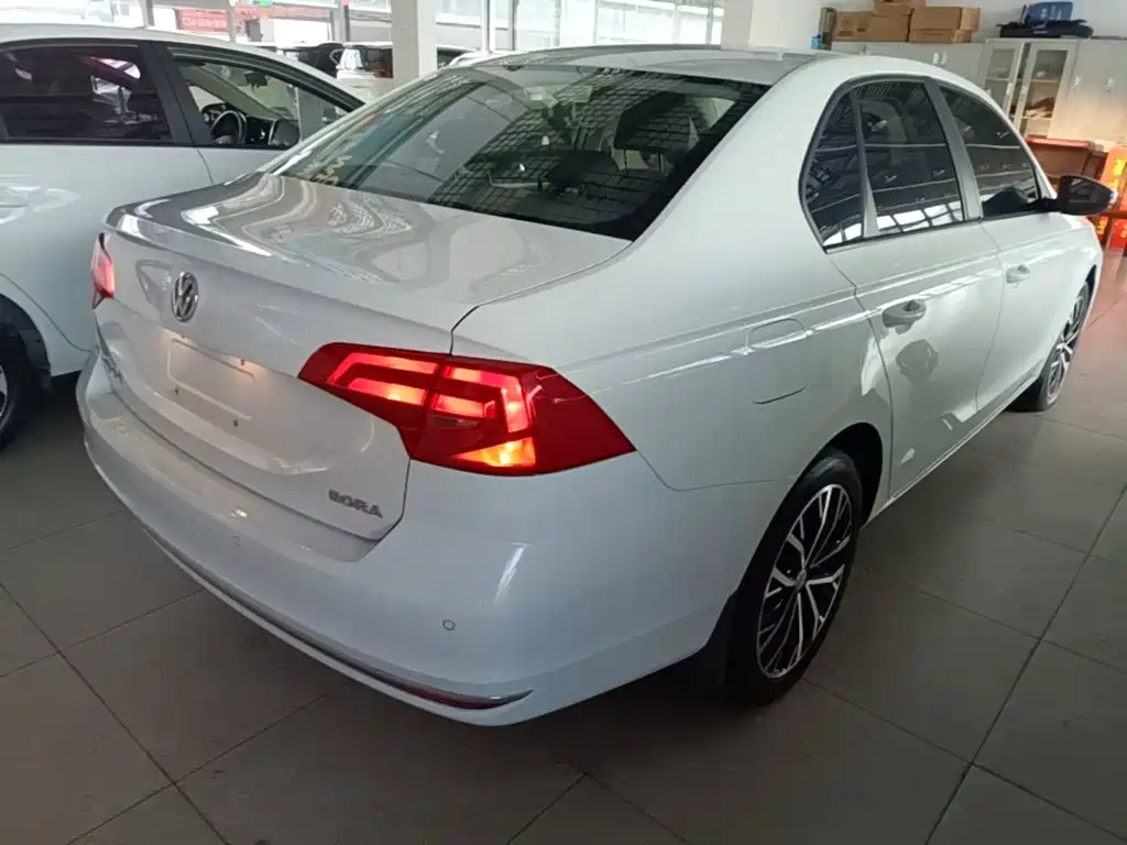 Volkswagen Bora — миниатюра 7
