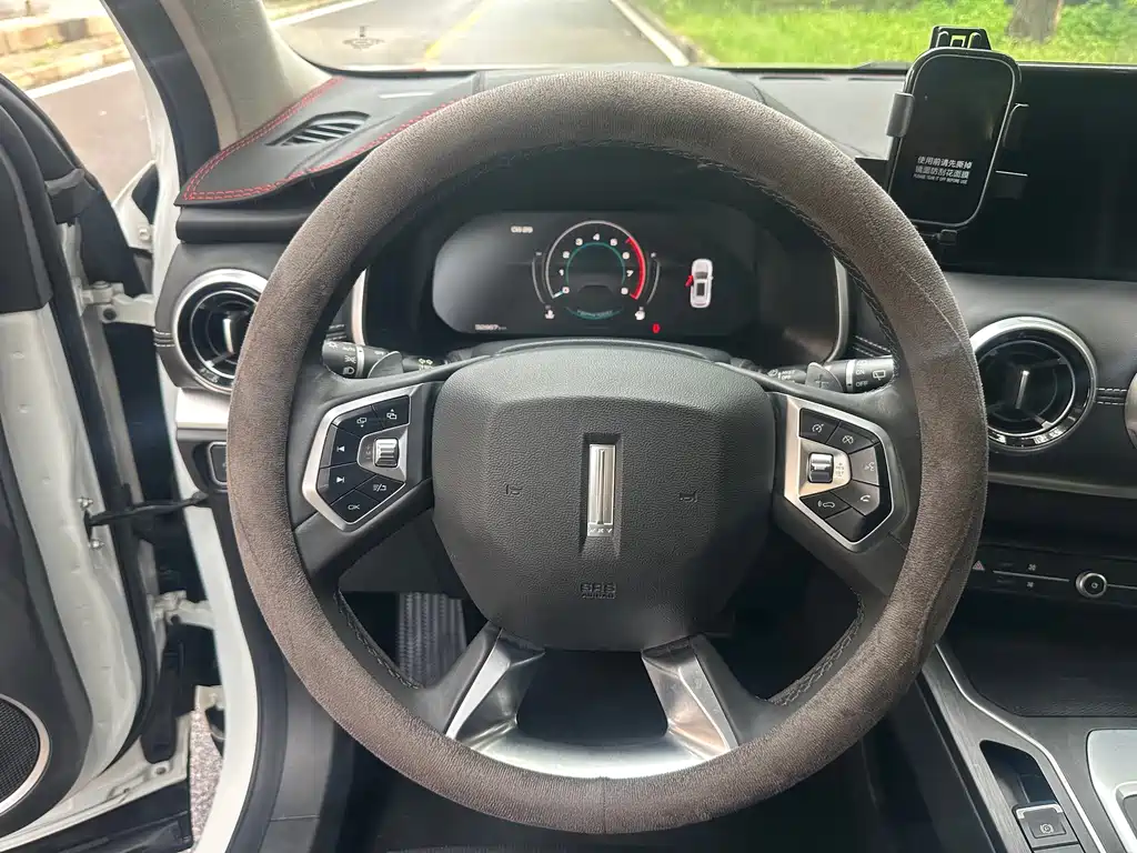 Wey Wey VV6 — миниатюра 8