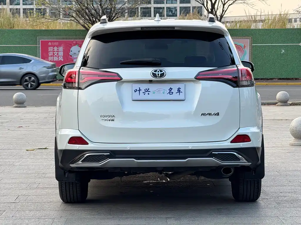 TOYOTA RAV4 RONGFANG