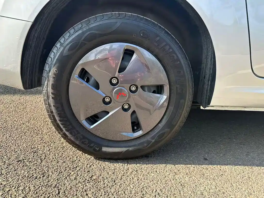 Wuling Hongguang EV — миниатюра 19