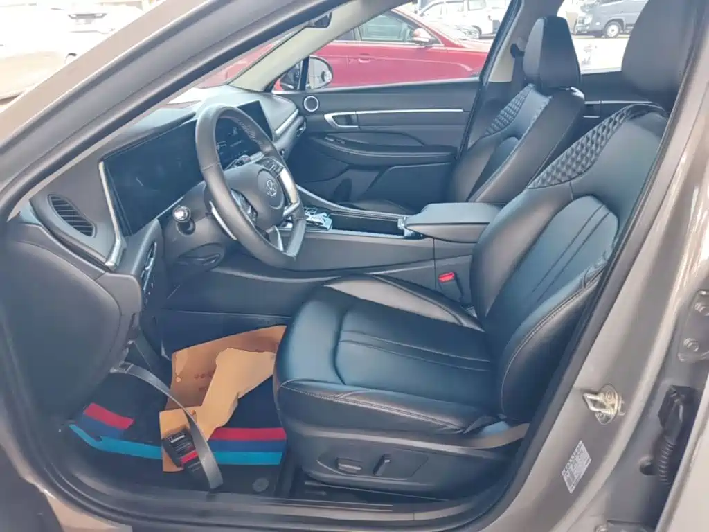 Hyundai Sonata — миниатюра 15