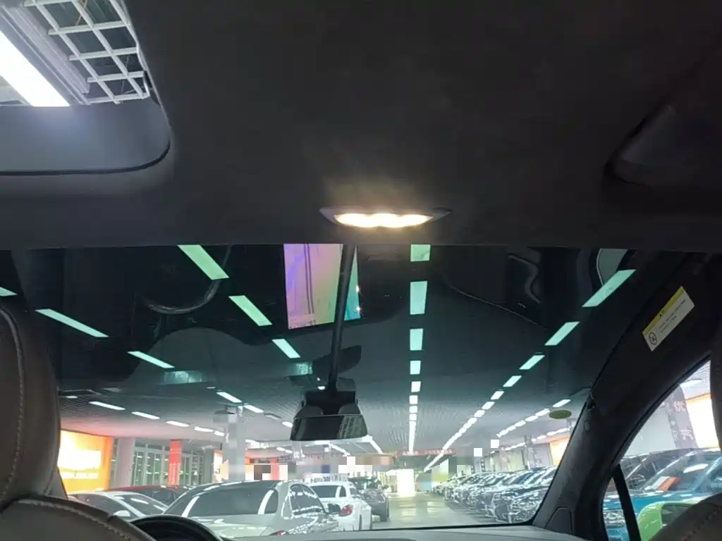 Tesla Model X — миниатюра 18