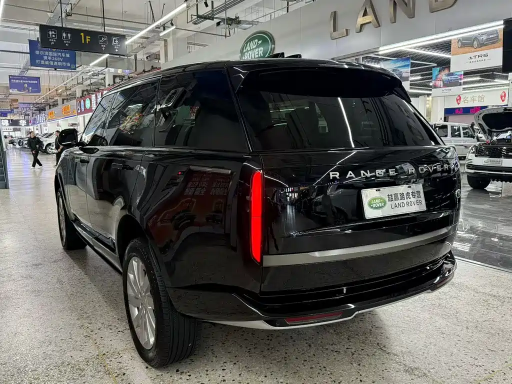 Land Rover Range Rover — миниатюра 7