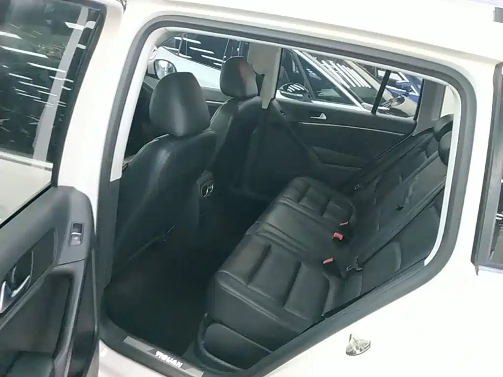 Volkswagen Tiguan — миниатюра 17