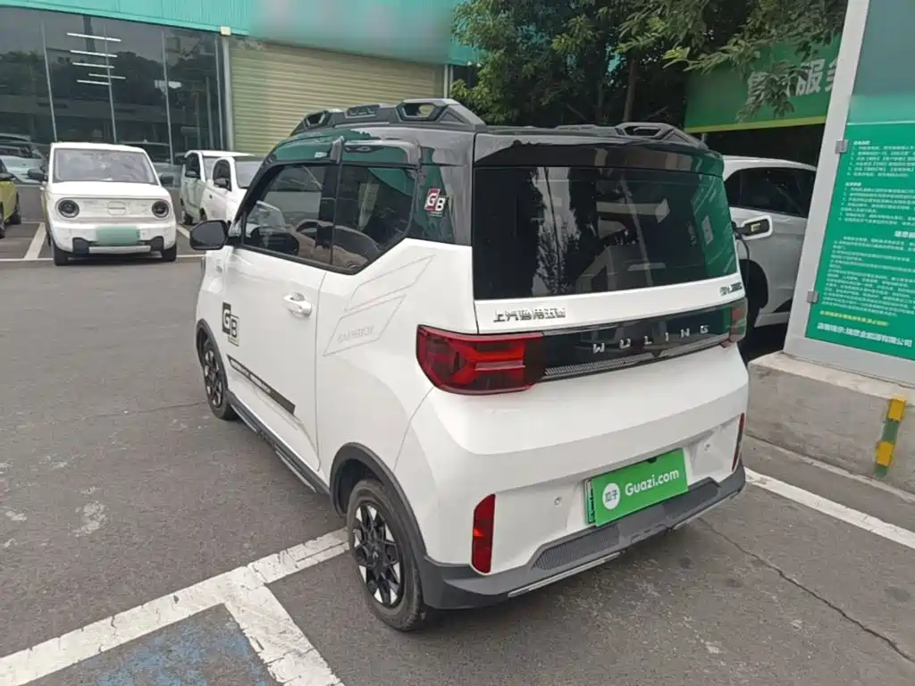 Wuling MINIEV — миниатюра 5