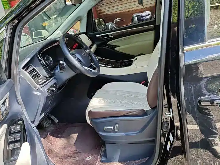 GAC Motor Trumpchi M8 — миниатюра 5