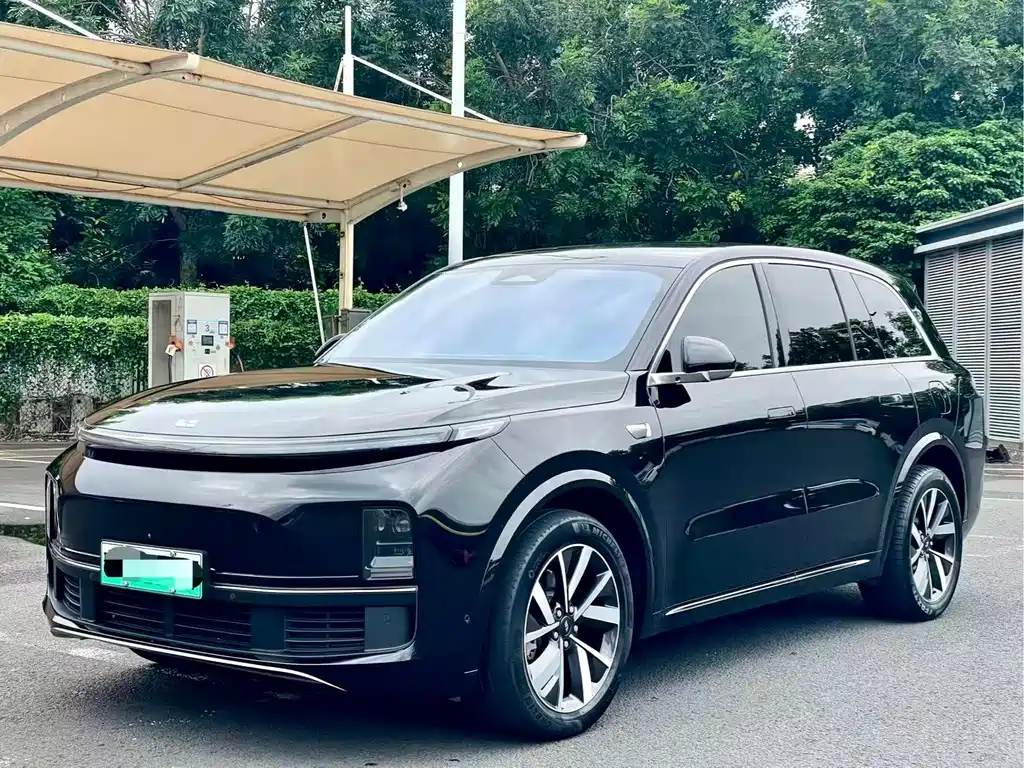Li Auto L8
