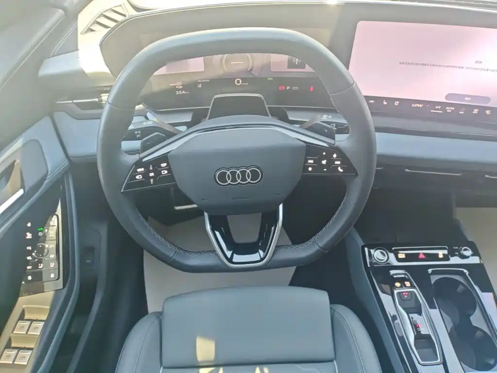 Audi Q6L e-tron — миниатюра 15