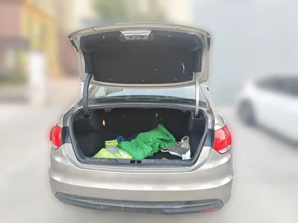 Citroen C4L — миниатюра 20