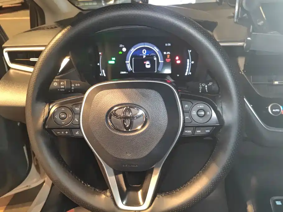 Toyota Corolla — миниатюра 15