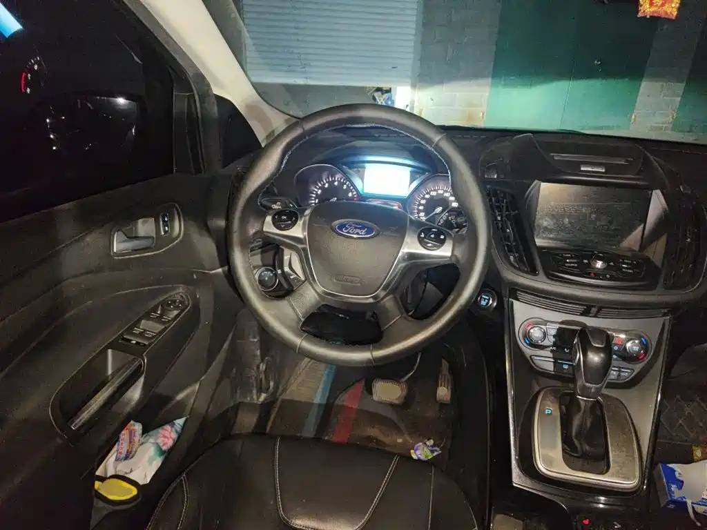 Ford Kuga — миниатюра 6