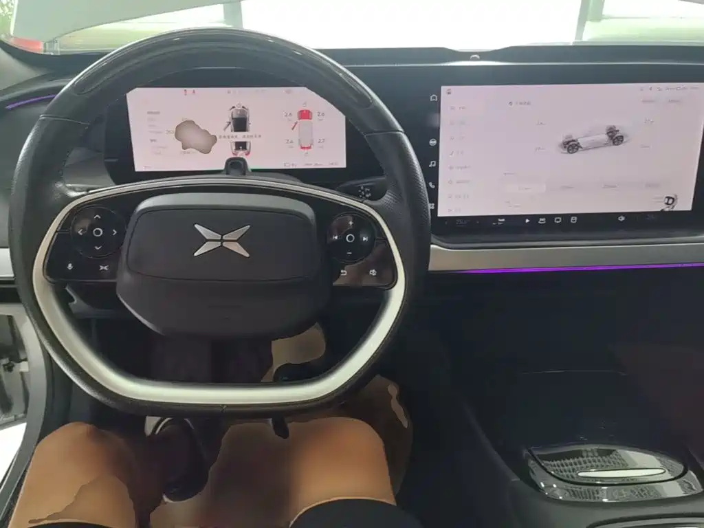 XPeng P7 — миниатюра 10
