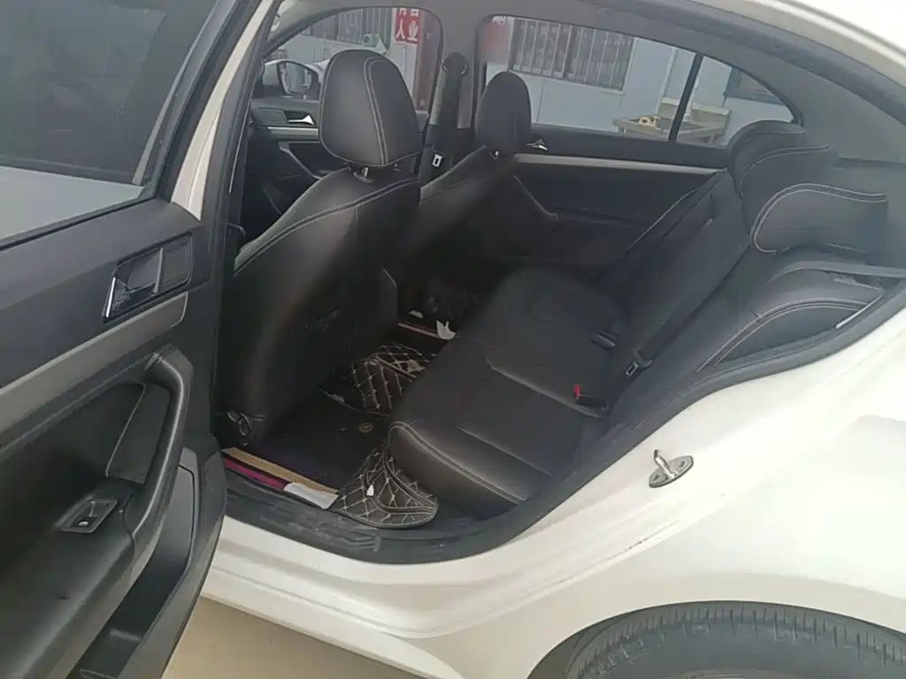 Volkswagen Lavida — миниатюра 17