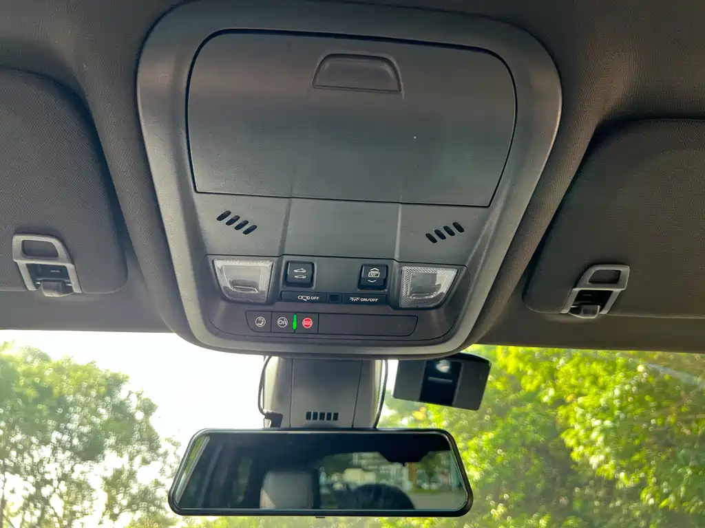 Cadillac XT6 — миниатюра 19