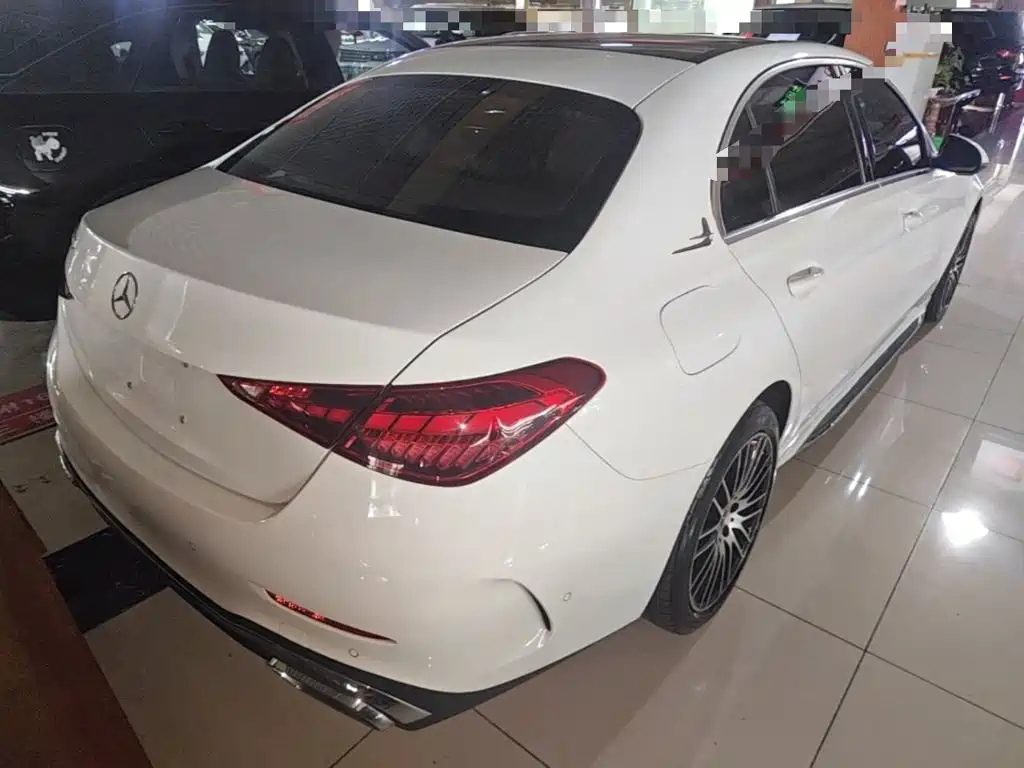 Mercedes-Benz C-Class — миниатюра 7