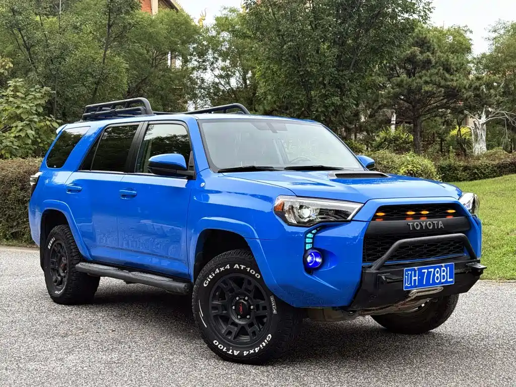 Toyota 4Runner — миниатюра 2