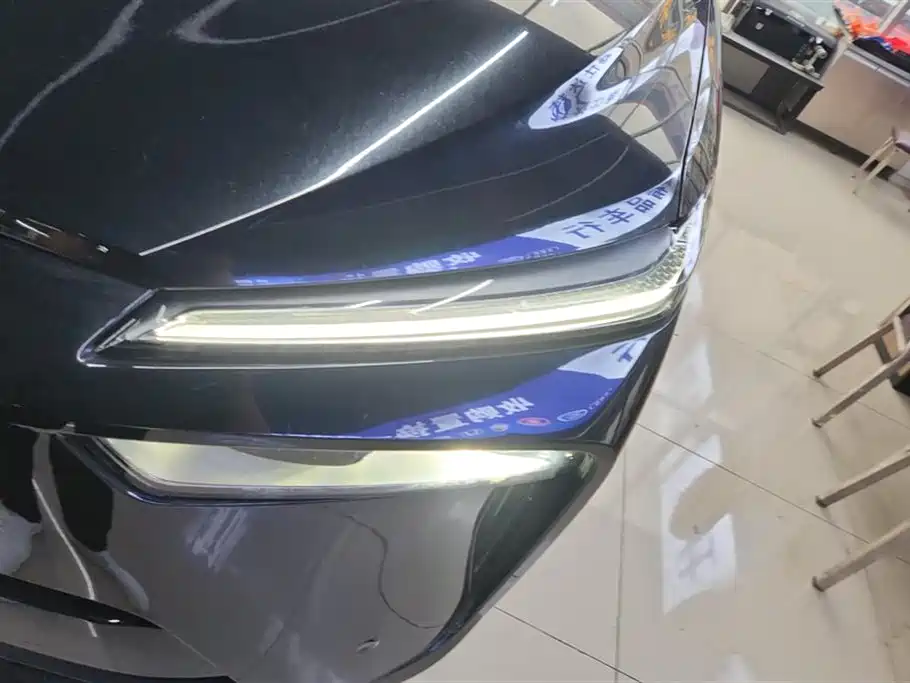 WEI PAI WEI BRAND BLUE MOUNTAIN