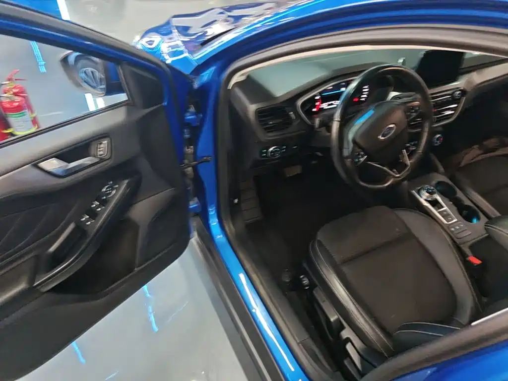 Ford Focus — миниатюра 16