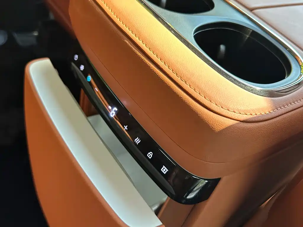 GAC Motor Trumpchi Xiangwang M8 — миниатюра 25