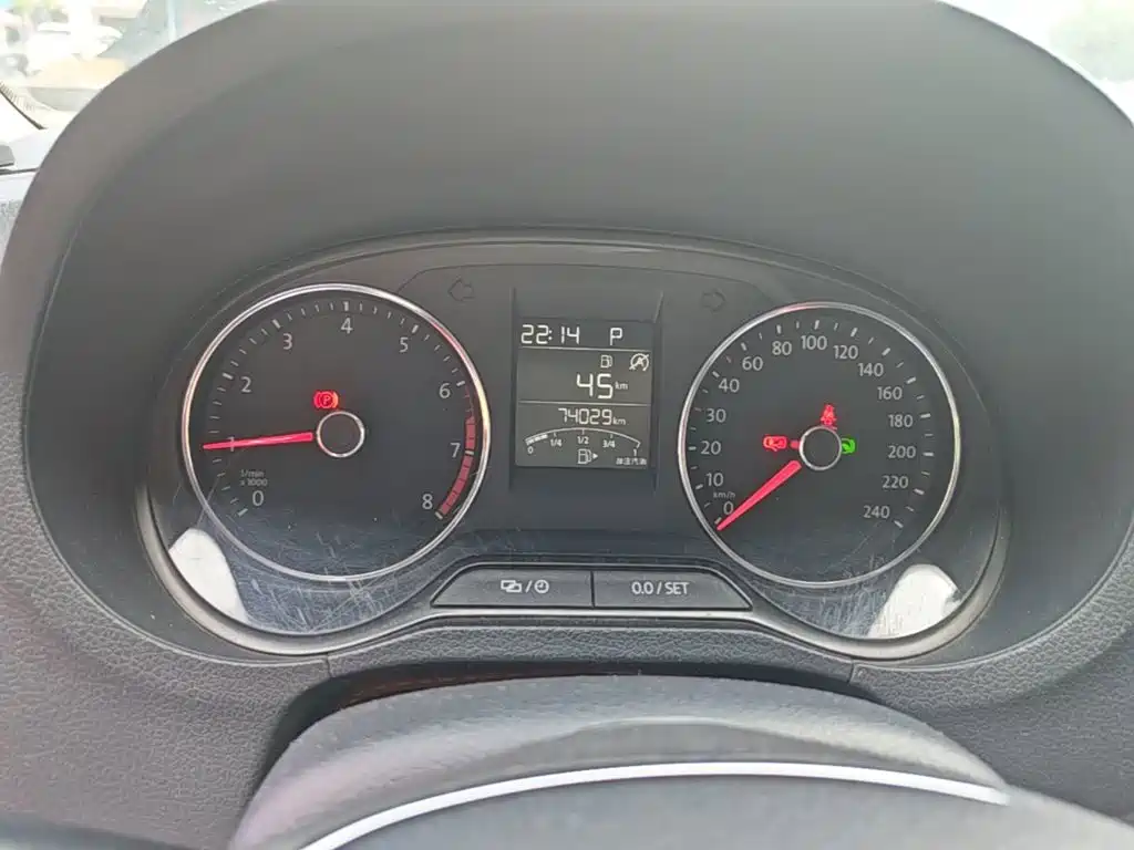 Volkswagen Polo — миниатюра 12