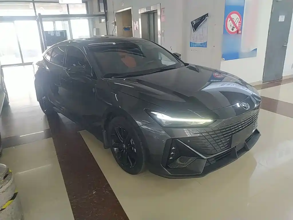 Changan UNI-V iDD — миниатюра 4